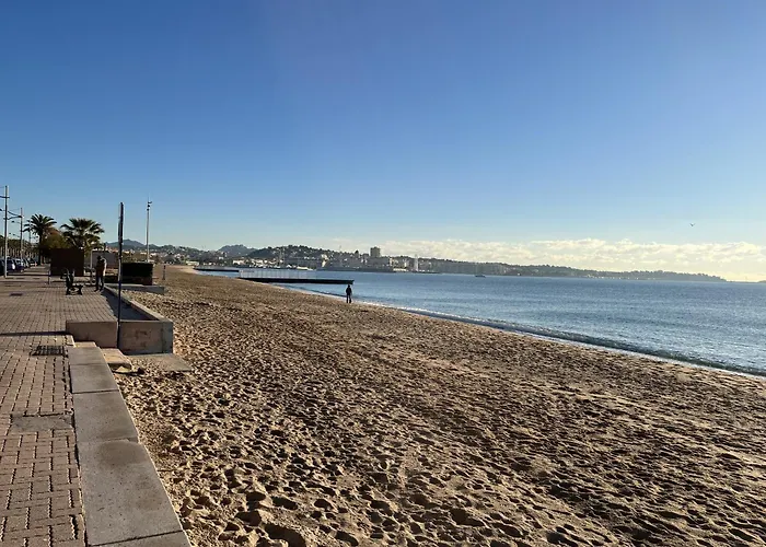 Appartement Le Mediterranee Vasapolli Fréjus